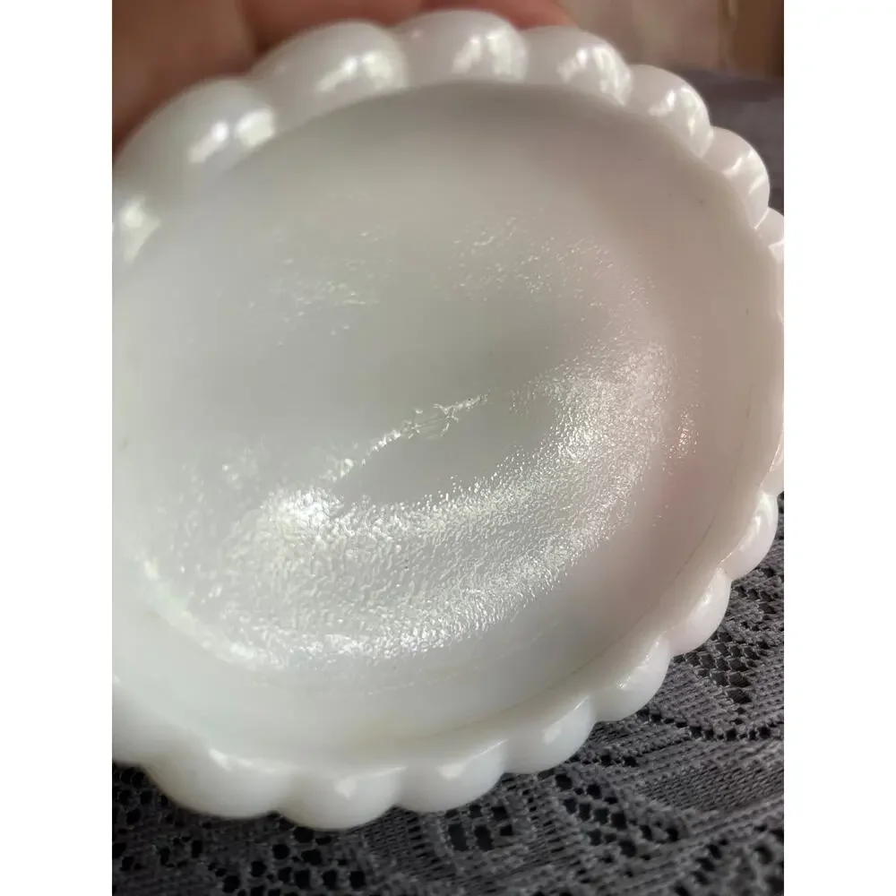 Westmoreland Milk Glass Double Candle Holder Swirl Shell 2 Light WG Mark Vintage